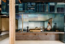 Фото - Kazuteru Matsumura Architects: гибридное кафе в Киото